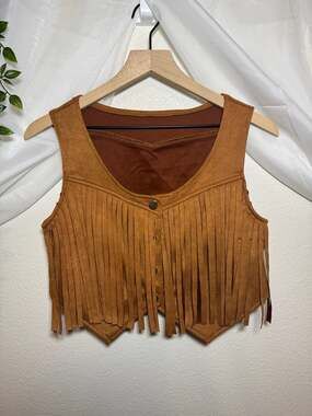NWT Women's Faux Suede Fringe Cropped Western Cowgirl Vest Coachella Burning Man